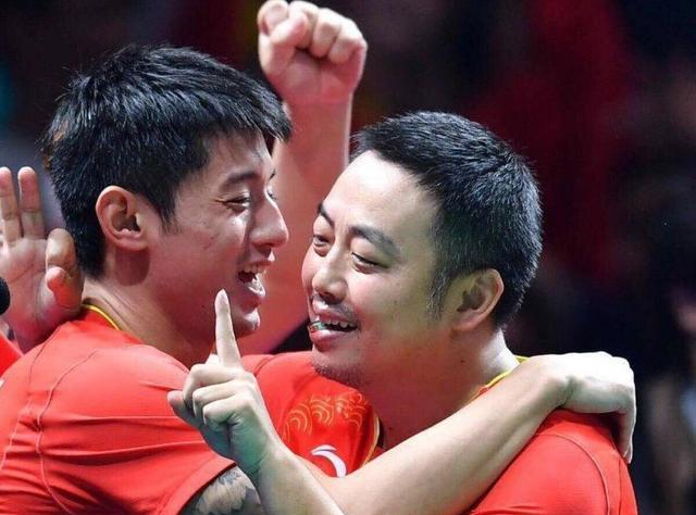 英格兰队横扫法国队，许昕惊艳四座