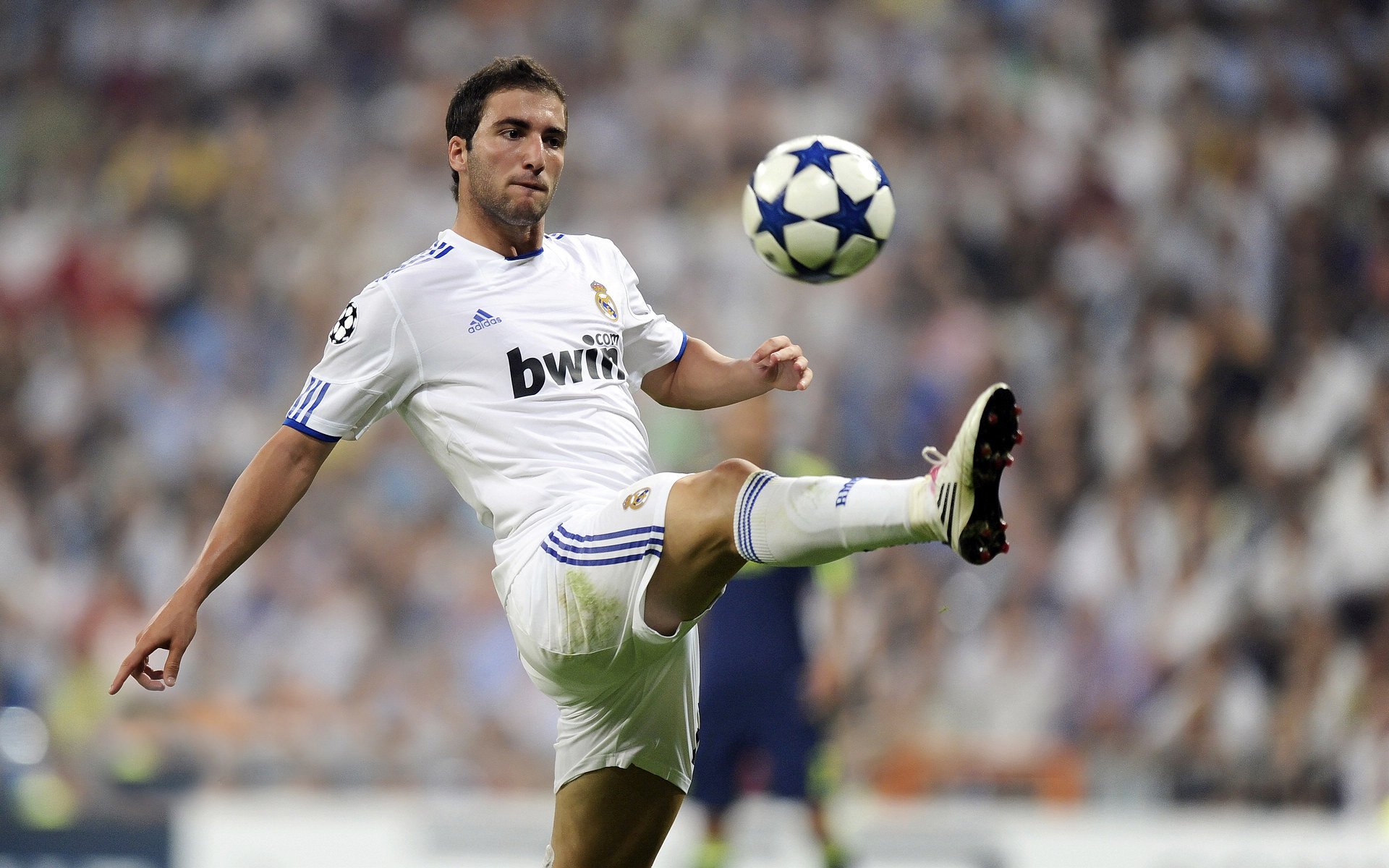 穆勒在焦点战证明自己，塞内加尔节奏掌控克罗地亚