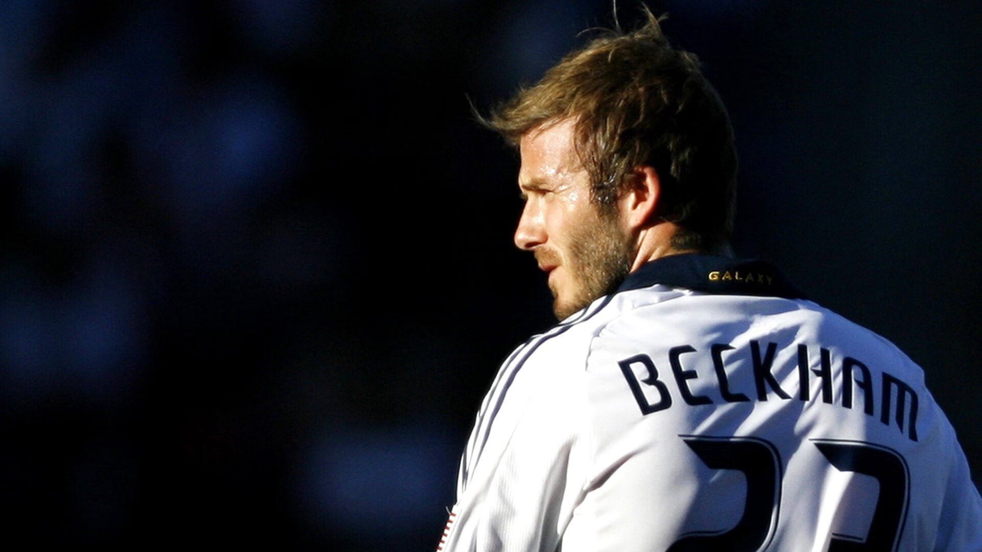 鹈鹕对阵新疆队，德罗赞进攻端无人可挡，诠释现代篮球的极致个人艺术